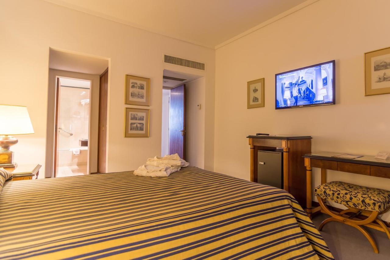 Hotel Libertador Tandil Exteriör bild