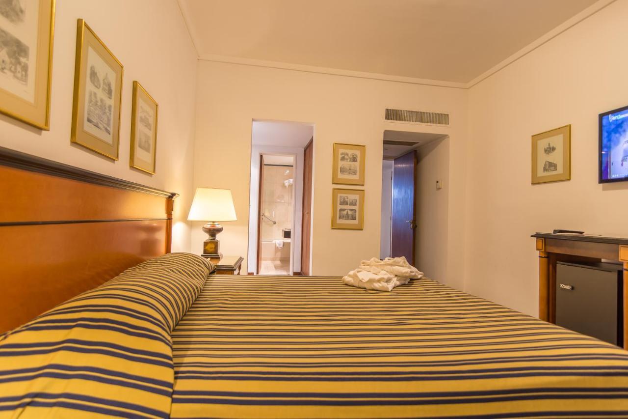 Hotel Libertador Tandil Exteriör bild