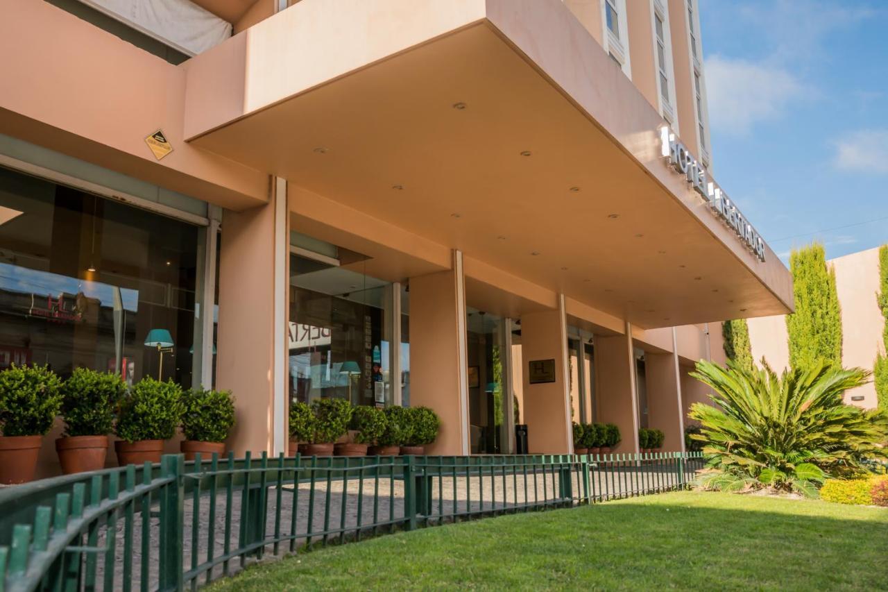 Hotel Libertador Tandil Exteriör bild